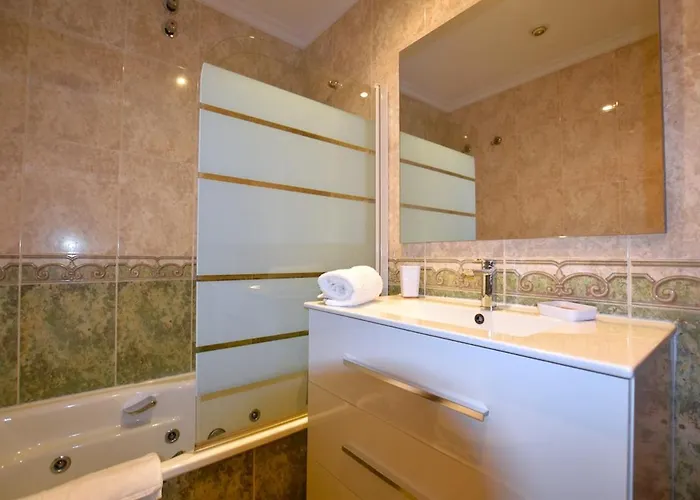 Daire Taboada Leal 16 *